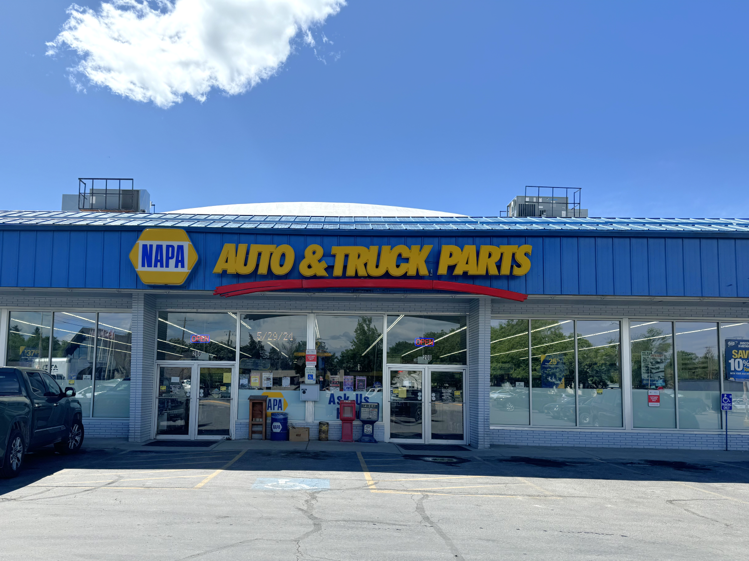 NAPA Kalispell Auto Parts Store Exterior