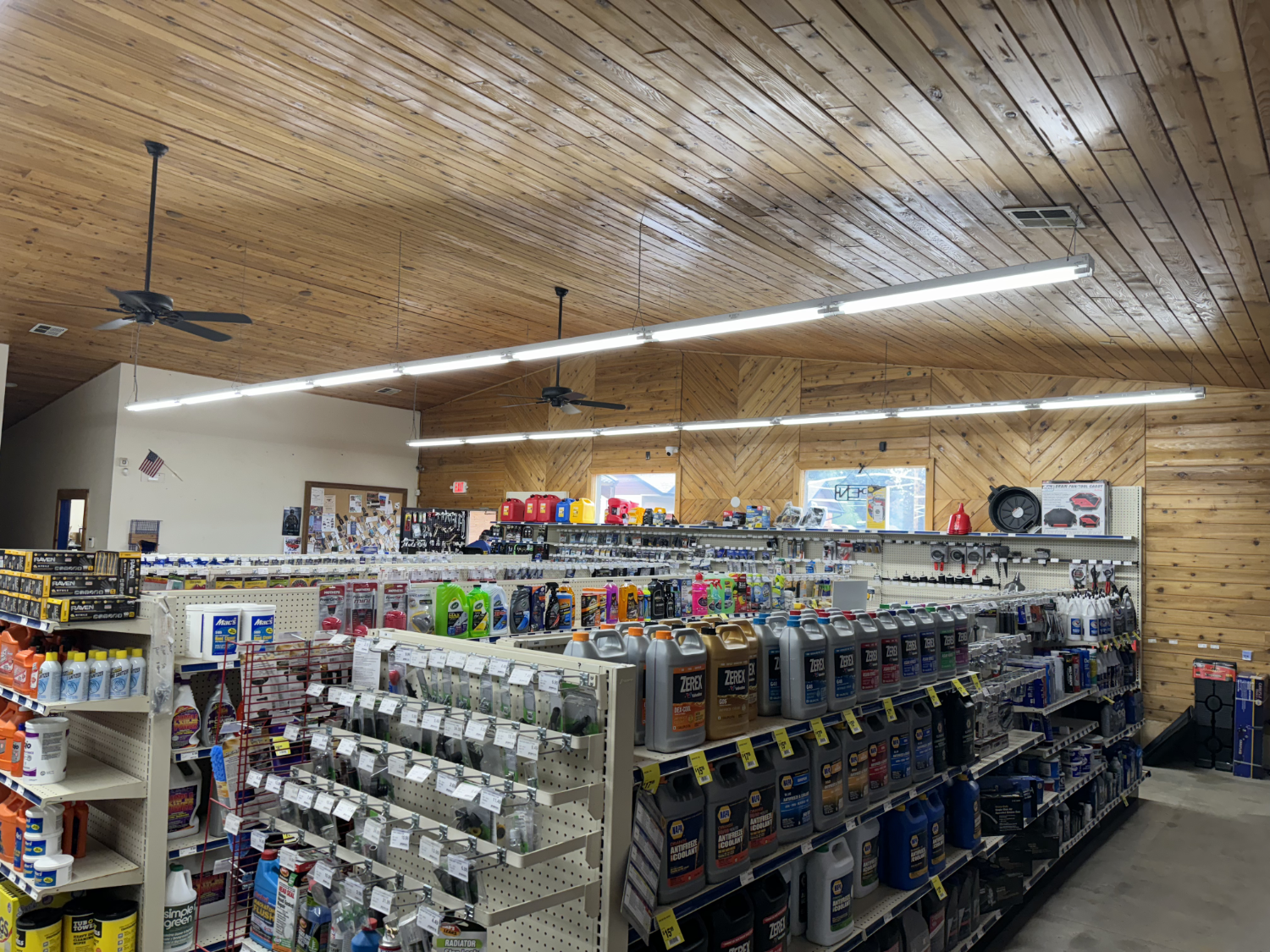 NAPA - CJ Auto Parts - Big Fork MT - Store Interior